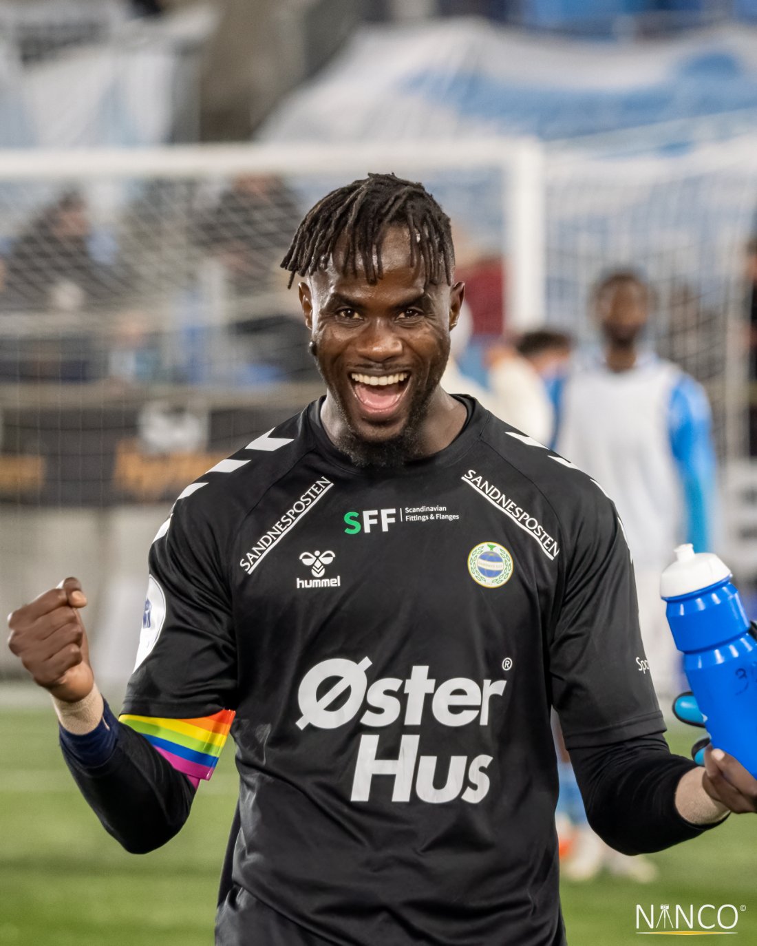 Serigne "Morris" Mbaye jubler etter kvartfinaleseieren mot Levanger. (Foto: Nanco Hoogstad)