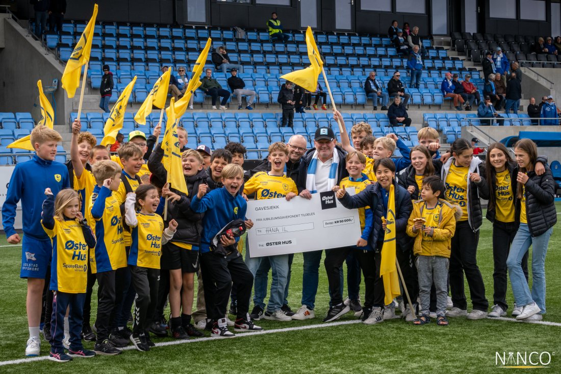 Her har Hana IL nettopp vunnet 50 000 kroner til egen klubb. (Foto: Nanco Hoogstad)